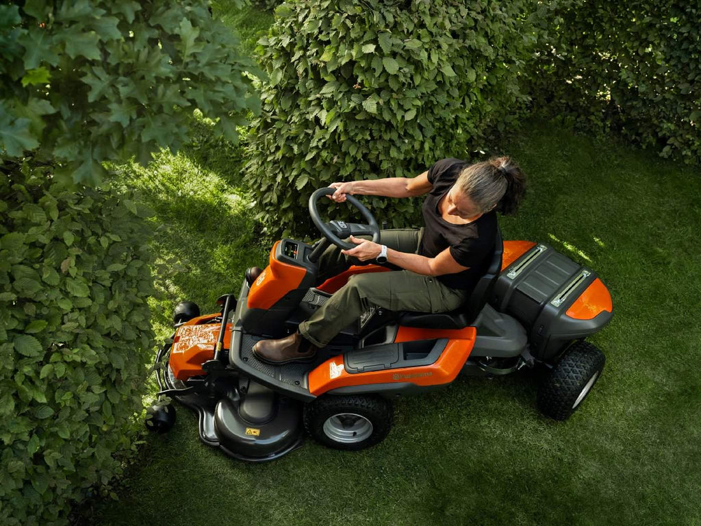 Husqvarna Akku-FrontmDher R 200iX AWD GrundgerDt - RAHFY