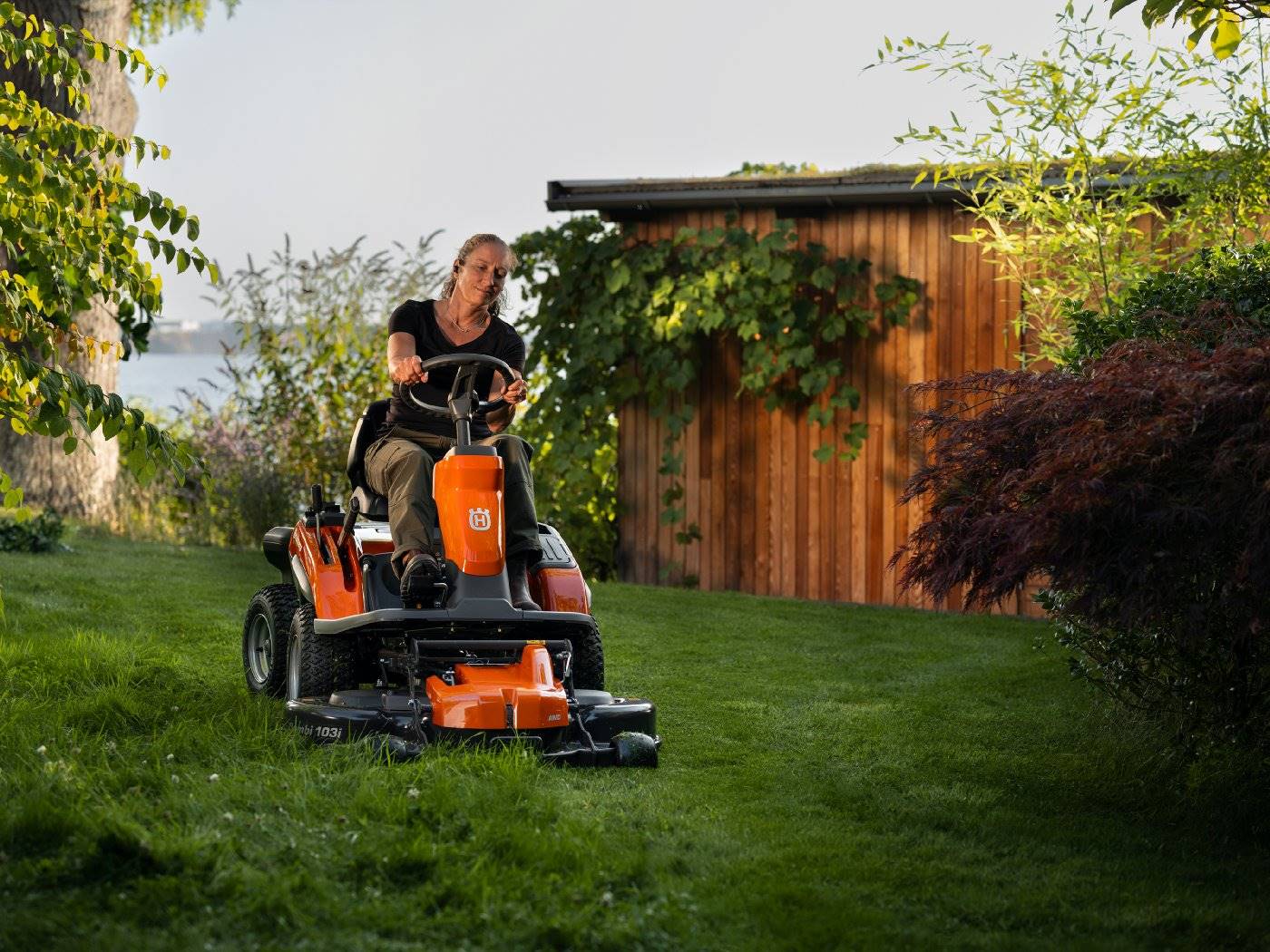 Husqvarna Akku-FrontmDher R 200iX AWD GrundgerDt - RAHFY